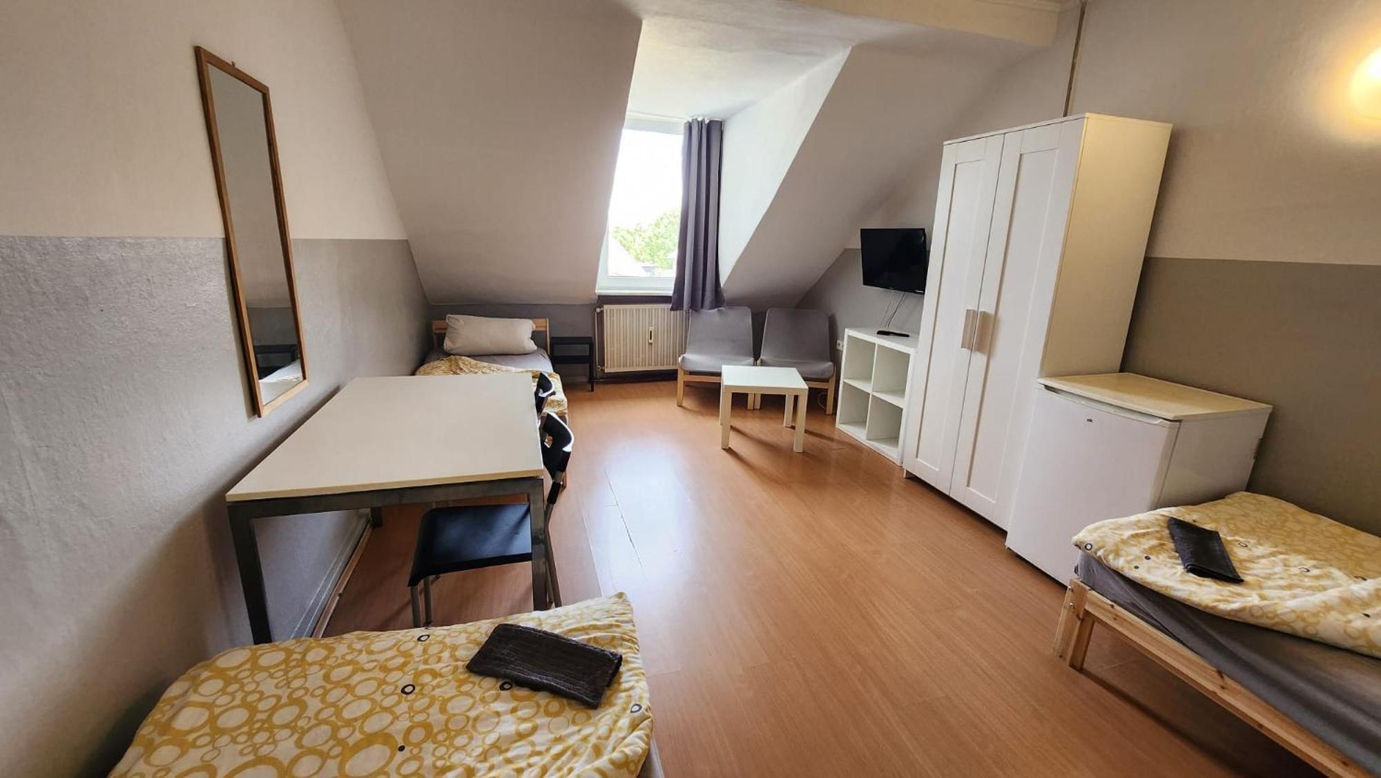 Moderne Studio Apartments Und 120Qm Wohnungen In Oberhausen, Ideal Fuer Geschaeftsreisende Und Monteure โอเบอร์เฮาเซิน ภายนอก รูปภาพ