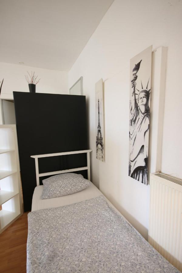 Moderne Studio Apartments Und 120Qm Wohnungen In Oberhausen, Ideal Fuer Geschaeftsreisende Und Monteure ภายนอก รูปภาพ