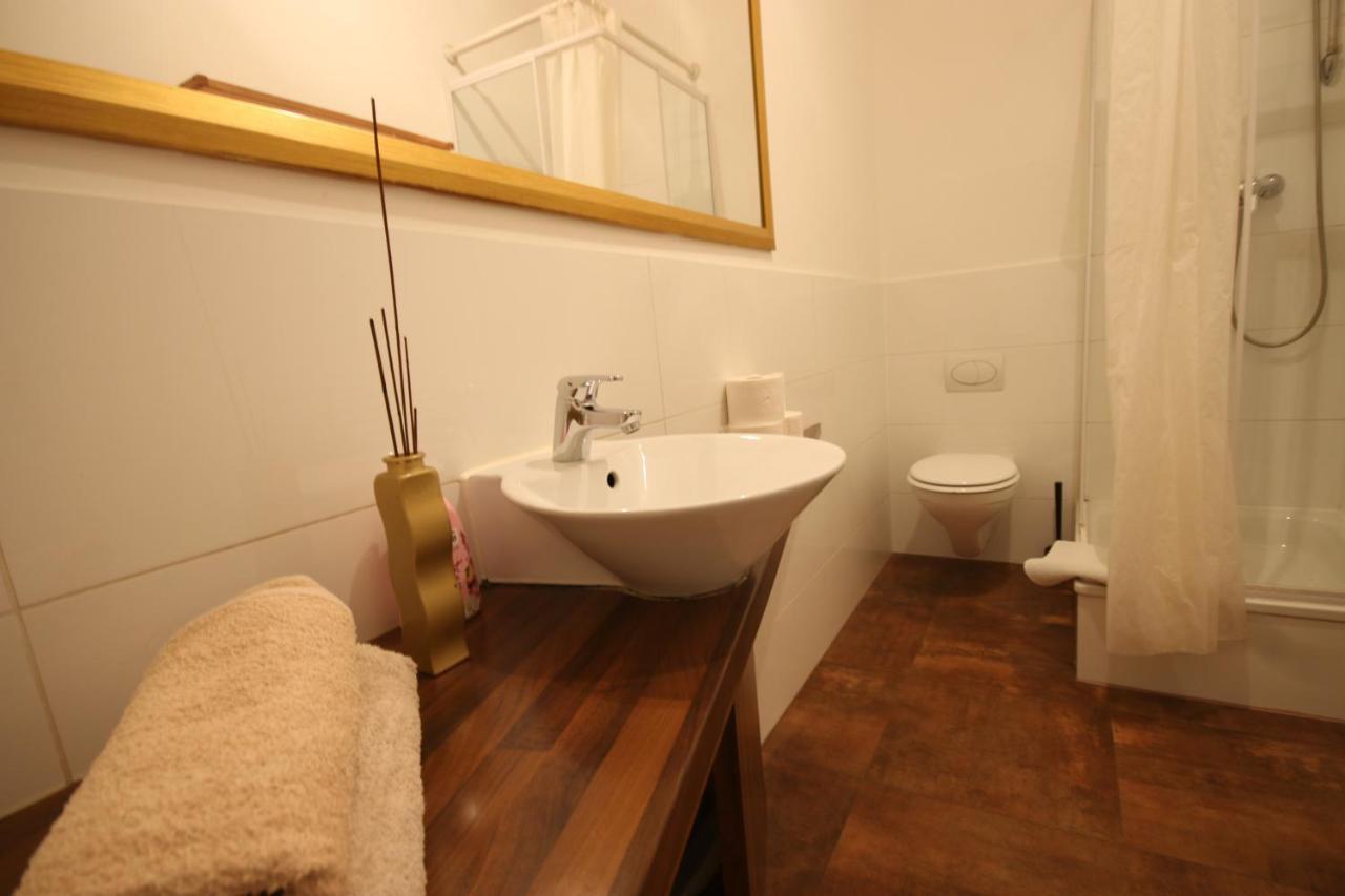 Moderne Studio Apartments Und 120Qm Wohnungen In Oberhausen, Ideal Fuer Geschaeftsreisende Und Monteure โอเบอร์เฮาเซิน ภายนอก รูปภาพ