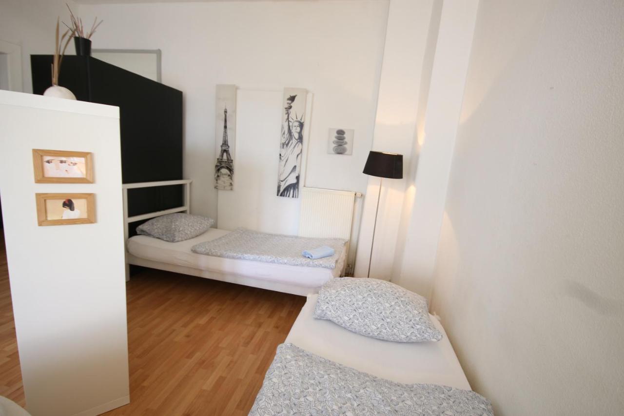 Moderne Studio Apartments Und 120Qm Wohnungen In Oberhausen, Ideal Fuer Geschaeftsreisende Und Monteure ภายนอก รูปภาพ