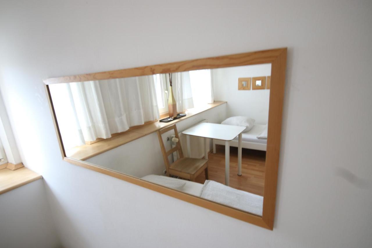 Moderne Studio Apartments Und 120Qm Wohnungen In Oberhausen, Ideal Fuer Geschaeftsreisende Und Monteure โอเบอร์เฮาเซิน ภายนอก รูปภาพ