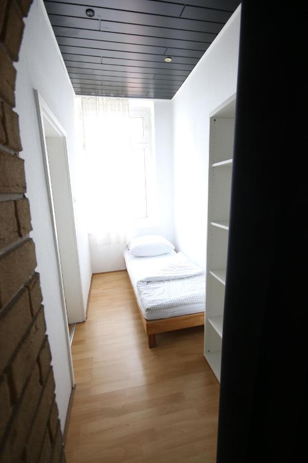 Moderne Studio Apartments Und 120Qm Wohnungen In Oberhausen, Ideal Fuer Geschaeftsreisende Und Monteure โอเบอร์เฮาเซิน ภายนอก รูปภาพ