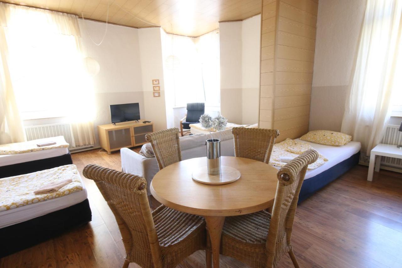 Moderne Studio Apartments Und 120Qm Wohnungen In Oberhausen, Ideal Fuer Geschaeftsreisende Und Monteure โอเบอร์เฮาเซิน ภายนอก รูปภาพ