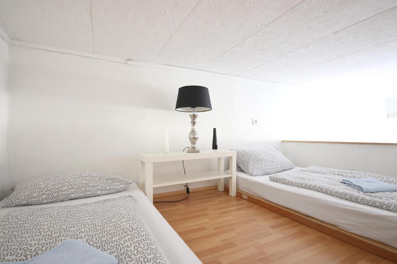 Moderne Studio Apartments Und 120Qm Wohnungen In Oberhausen, Ideal Fuer Geschaeftsreisende Und Monteure โอเบอร์เฮาเซิน ภายนอก รูปภาพ