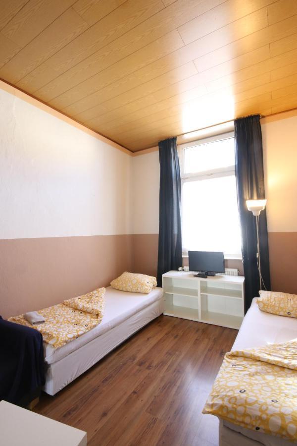 Moderne Studio Apartments Und 120Qm Wohnungen In Oberhausen, Ideal Fuer Geschaeftsreisende Und Monteure ภายนอก รูปภาพ