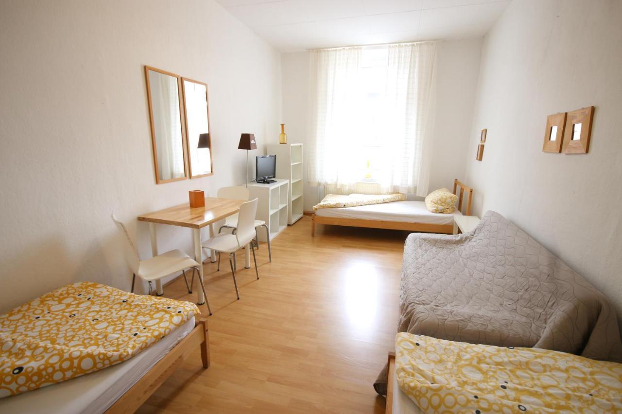 Moderne Studio Apartments Und 120Qm Wohnungen In Oberhausen, Ideal Fuer Geschaeftsreisende Und Monteure ภายนอก รูปภาพ