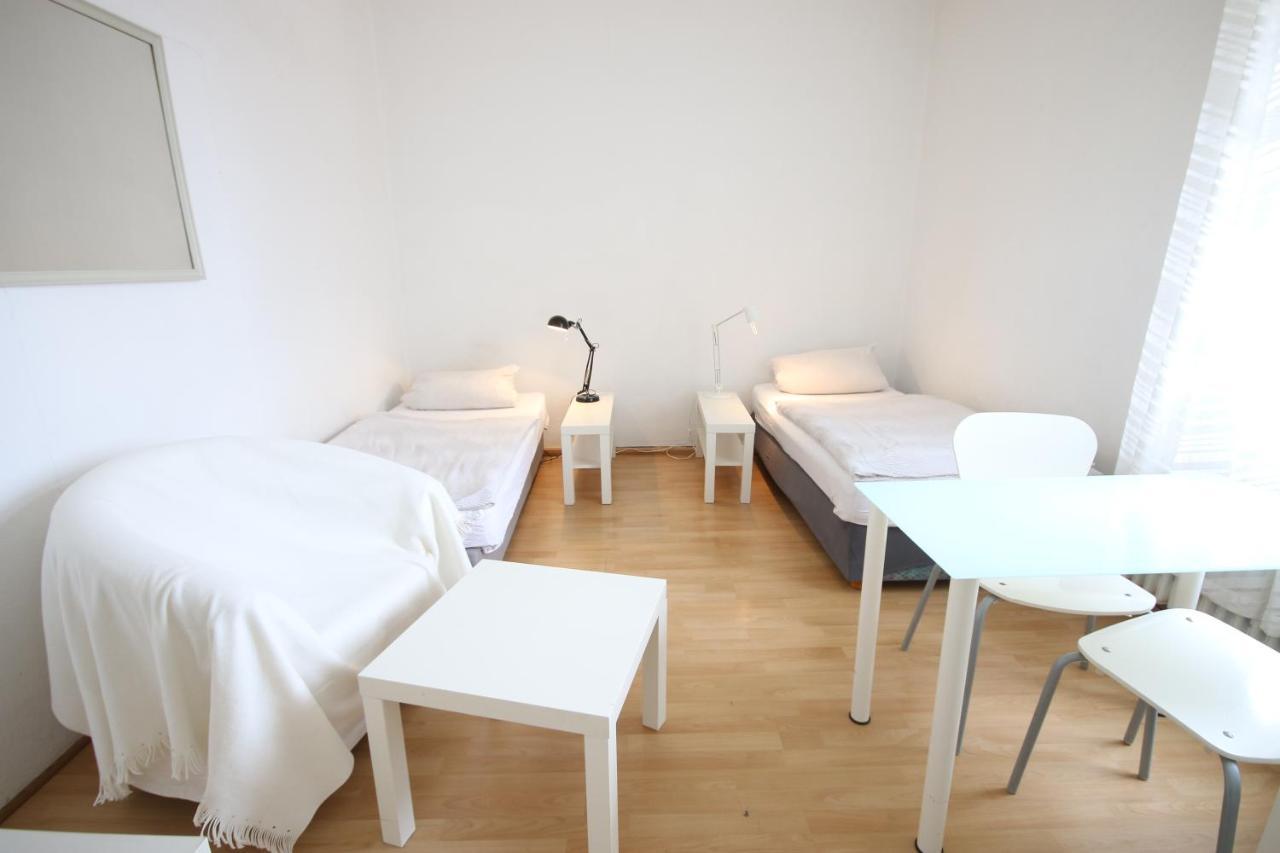 Moderne Studio Apartments Und 120Qm Wohnungen In Oberhausen, Ideal Fuer Geschaeftsreisende Und Monteure ภายนอก รูปภาพ