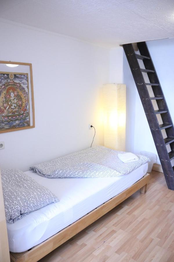 Moderne Studio Apartments Und 120Qm Wohnungen In Oberhausen, Ideal Fuer Geschaeftsreisende Und Monteure ภายนอก รูปภาพ