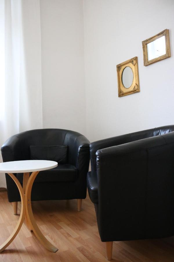 Moderne Studio Apartments Und 120Qm Wohnungen In Oberhausen, Ideal Fuer Geschaeftsreisende Und Monteure โอเบอร์เฮาเซิน ภายนอก รูปภาพ