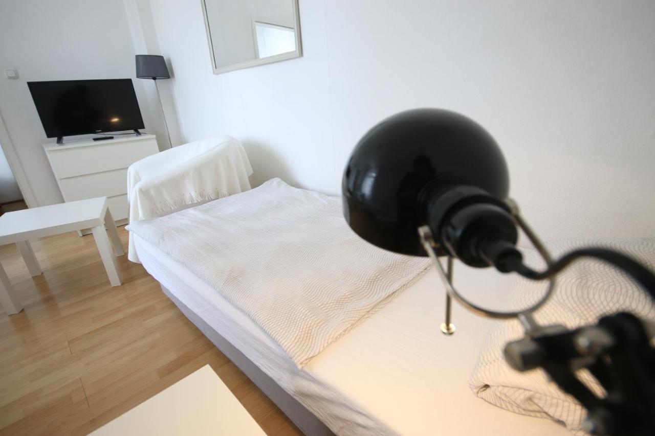 Moderne Studio Apartments Und 120Qm Wohnungen In Oberhausen, Ideal Fuer Geschaeftsreisende Und Monteure โอเบอร์เฮาเซิน ภายนอก รูปภาพ